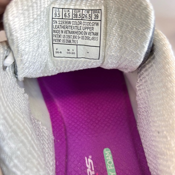 Women’s Skechers D’Lites Me Time Air Cooled Memory Foam Grey Sz 9.5 Wide NWOB - Picture 13 of 14